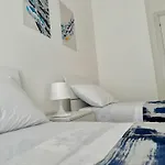 Lungomare House Tatil Evi
