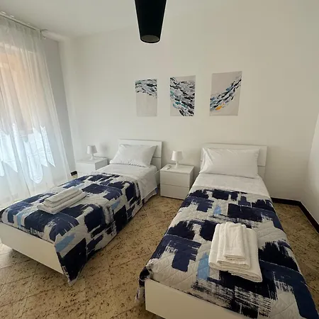 Lungomare House